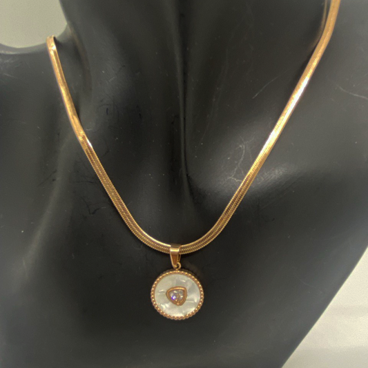 Grace Round Ivy Necklace