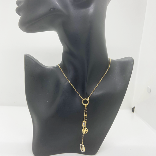 Lustre Clover Hanging Pendant Chain Necklace