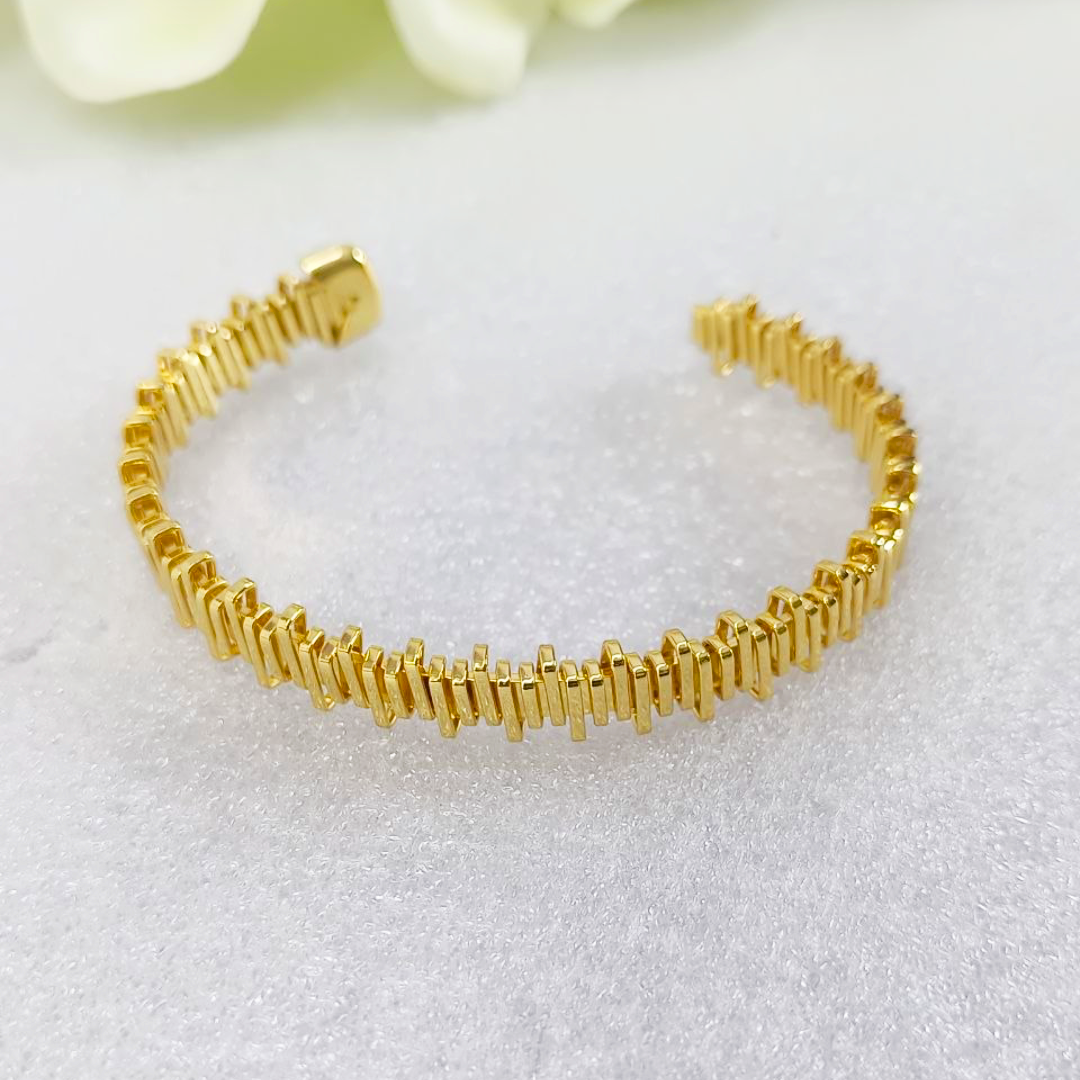 Zigzag Kada Bracelet