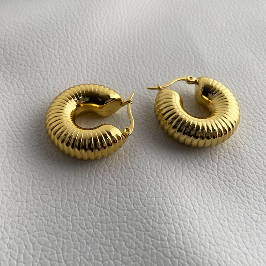 Amara Hoop Earrings