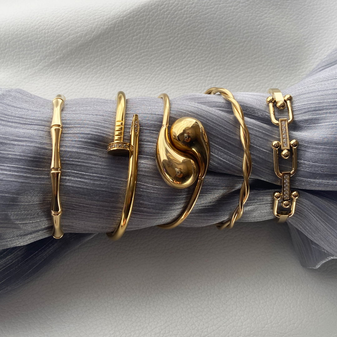 Cora Enchante Kada Bracelet