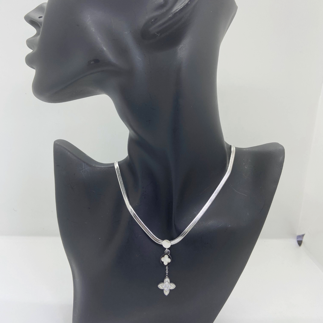 Grace two clover hanging pendant necklace