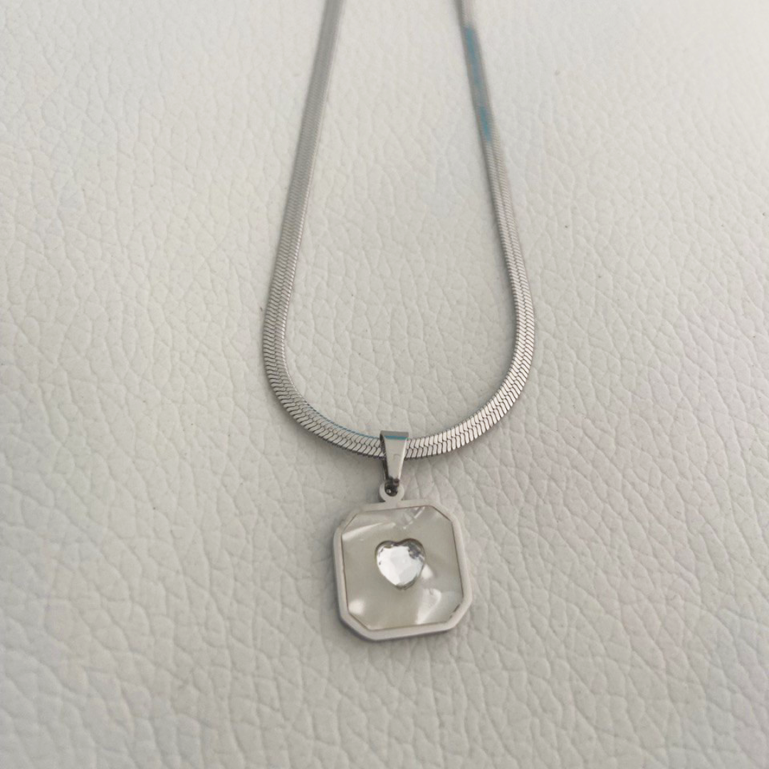 Grace Square Ivy Necklace