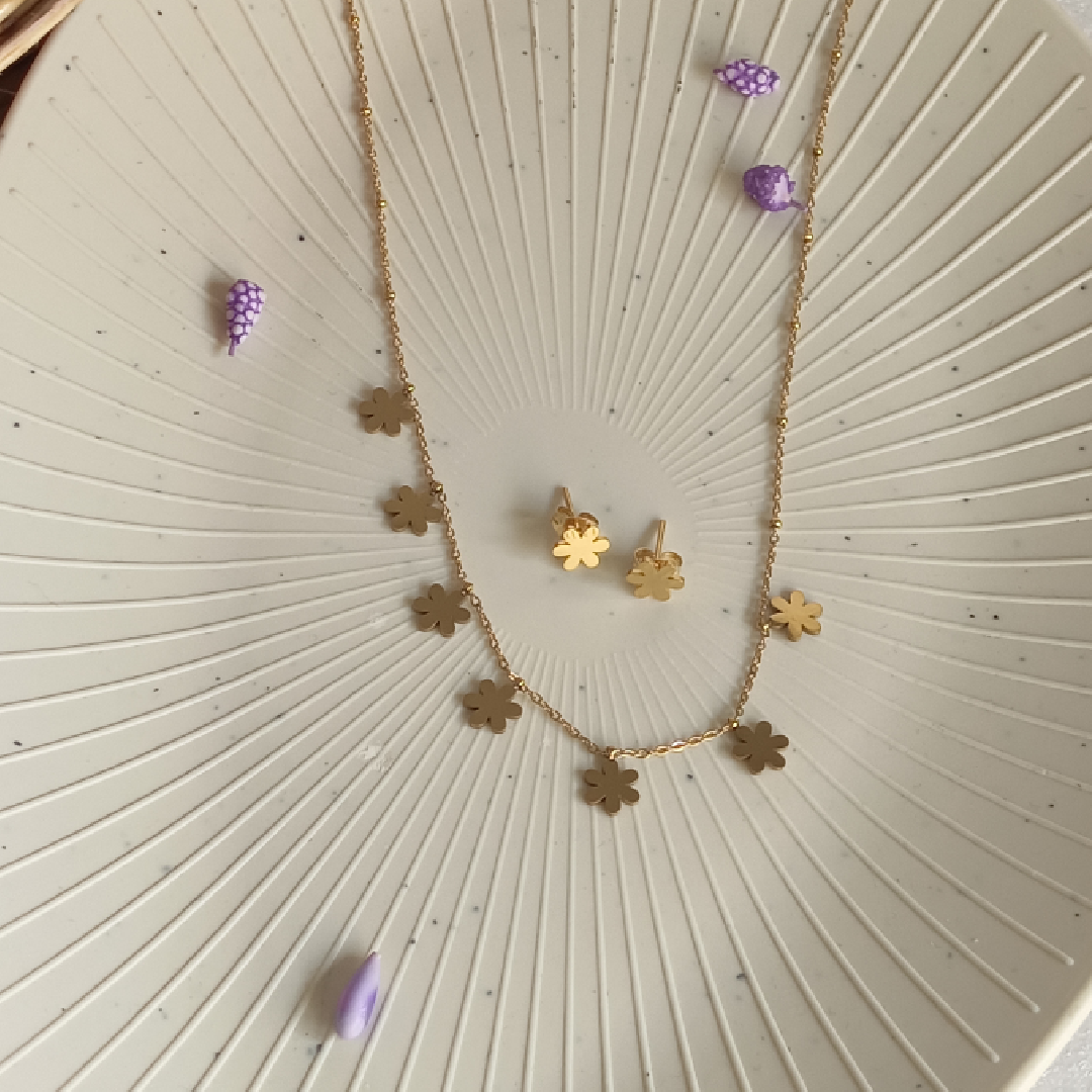 Lily Floral Charms Necklace