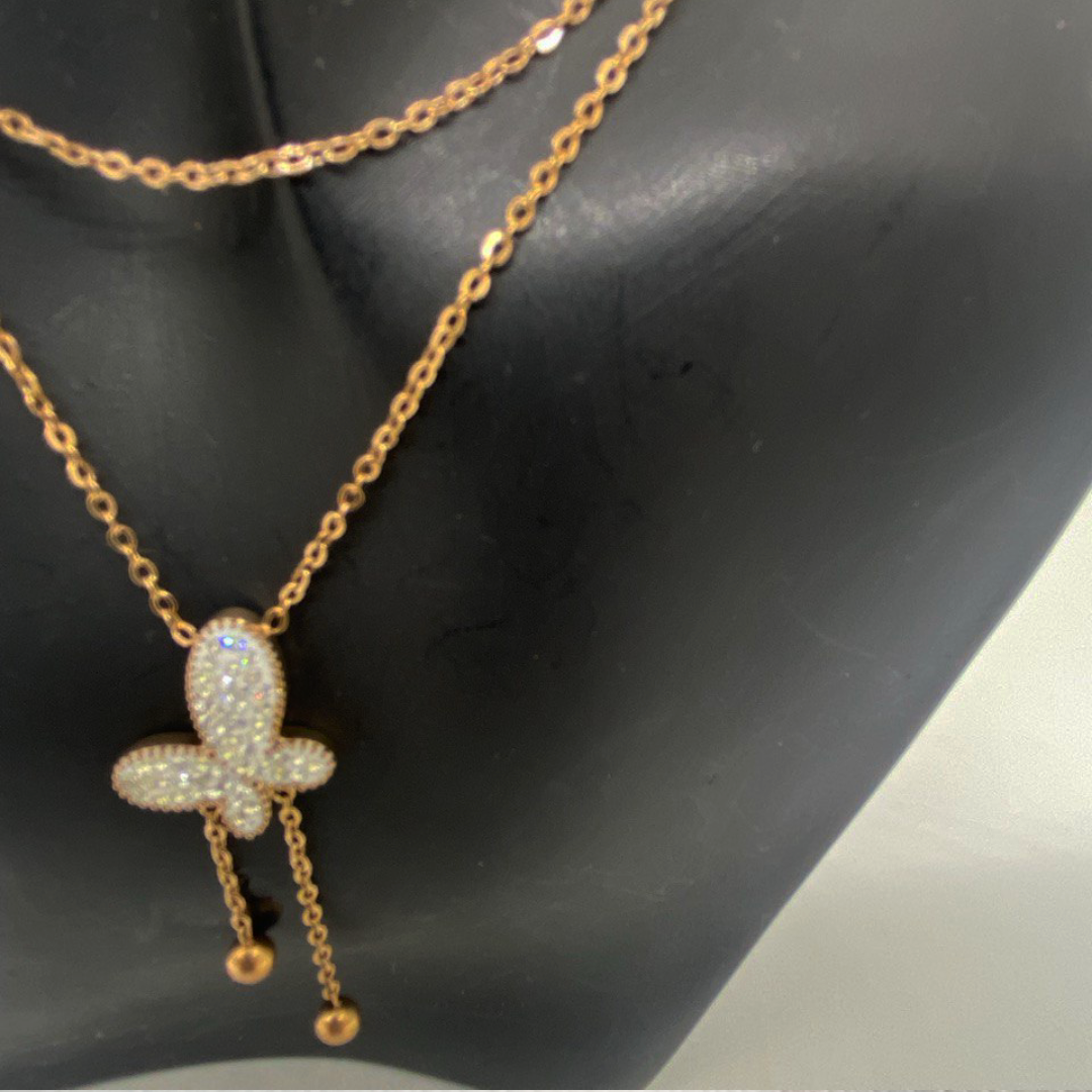 Lustre Butterfly shine Pendant Necklace