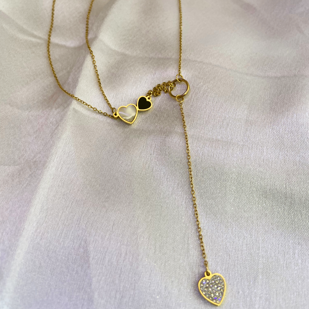 Lustre side hearts chain pendant