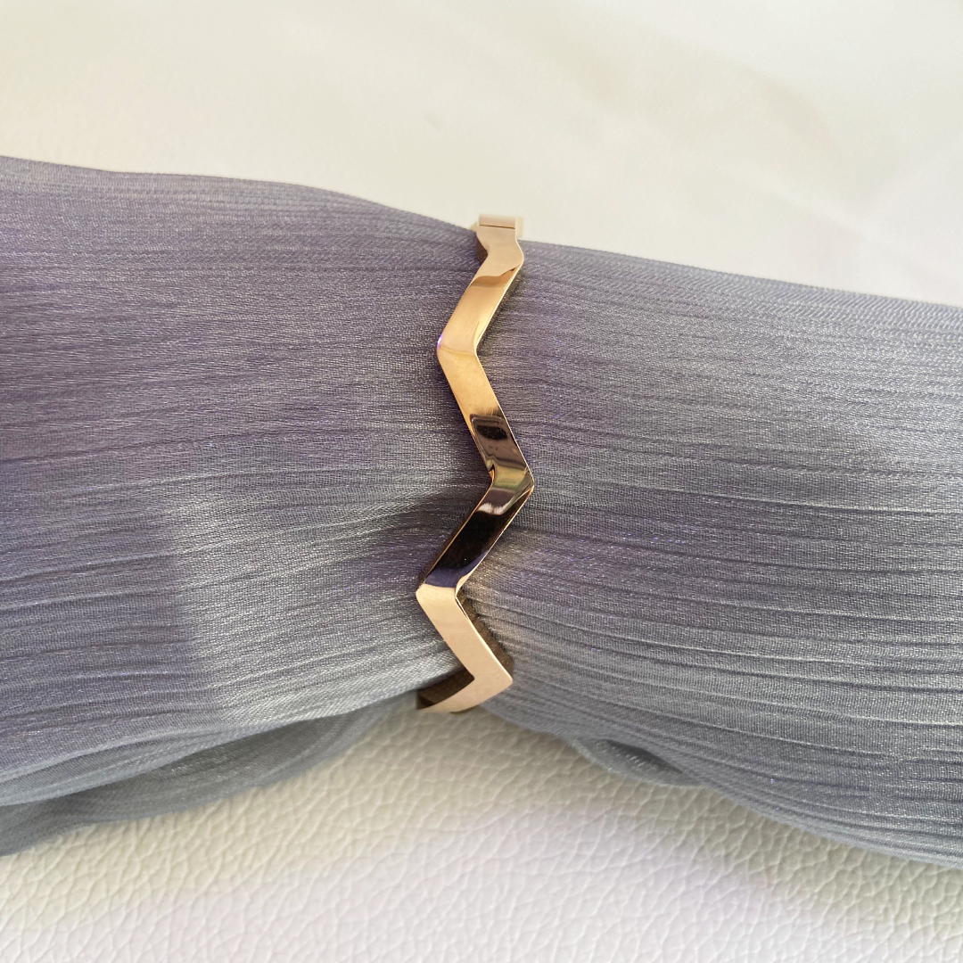 Selena Geometric Bracelet Kada