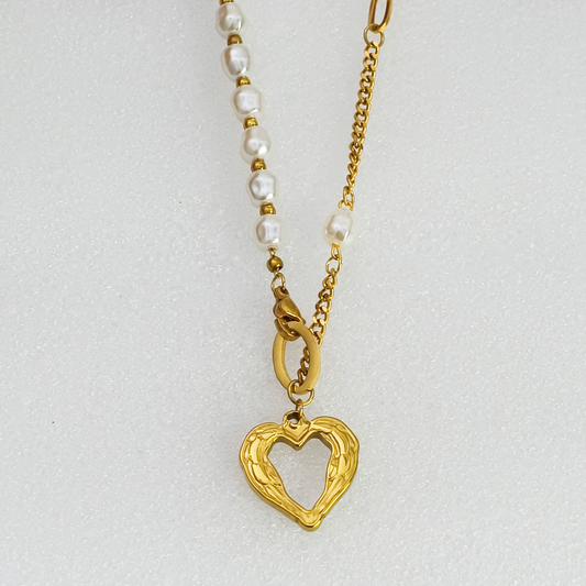 Sia Pearl Heart Necklace