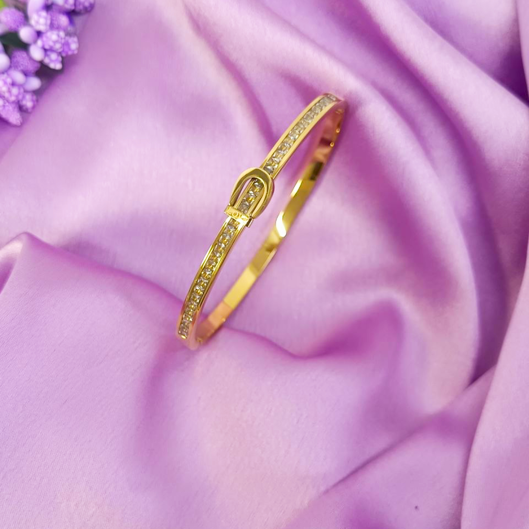 Neo Buckle Kada Bracelet